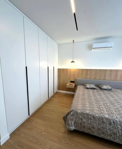 Mircea cel bătrân 41